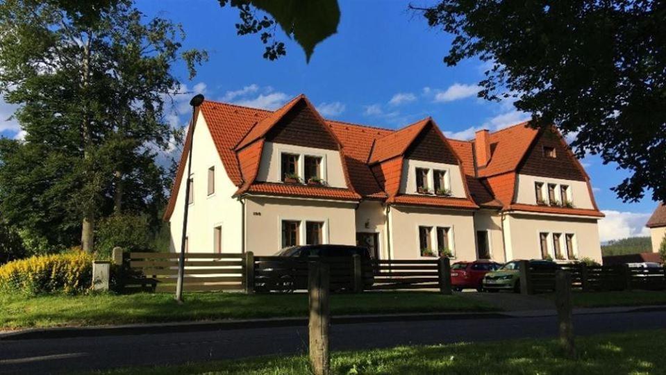 Apartmany Pod Krizovym Vrchem Adršpach Екстериор снимка